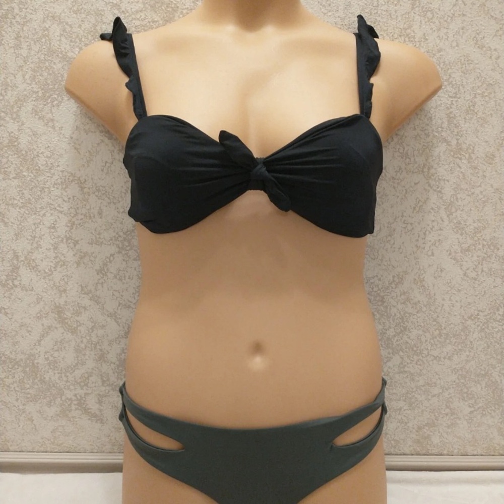 Dippin' Daisy's Black and Green Bikini Set